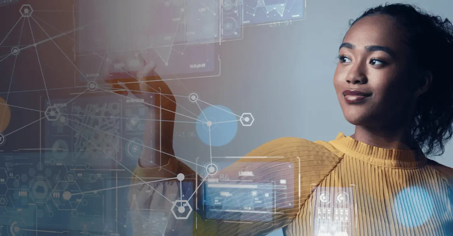 Cientista fazendo experimento em Centro de Pesquisa da Petrobras